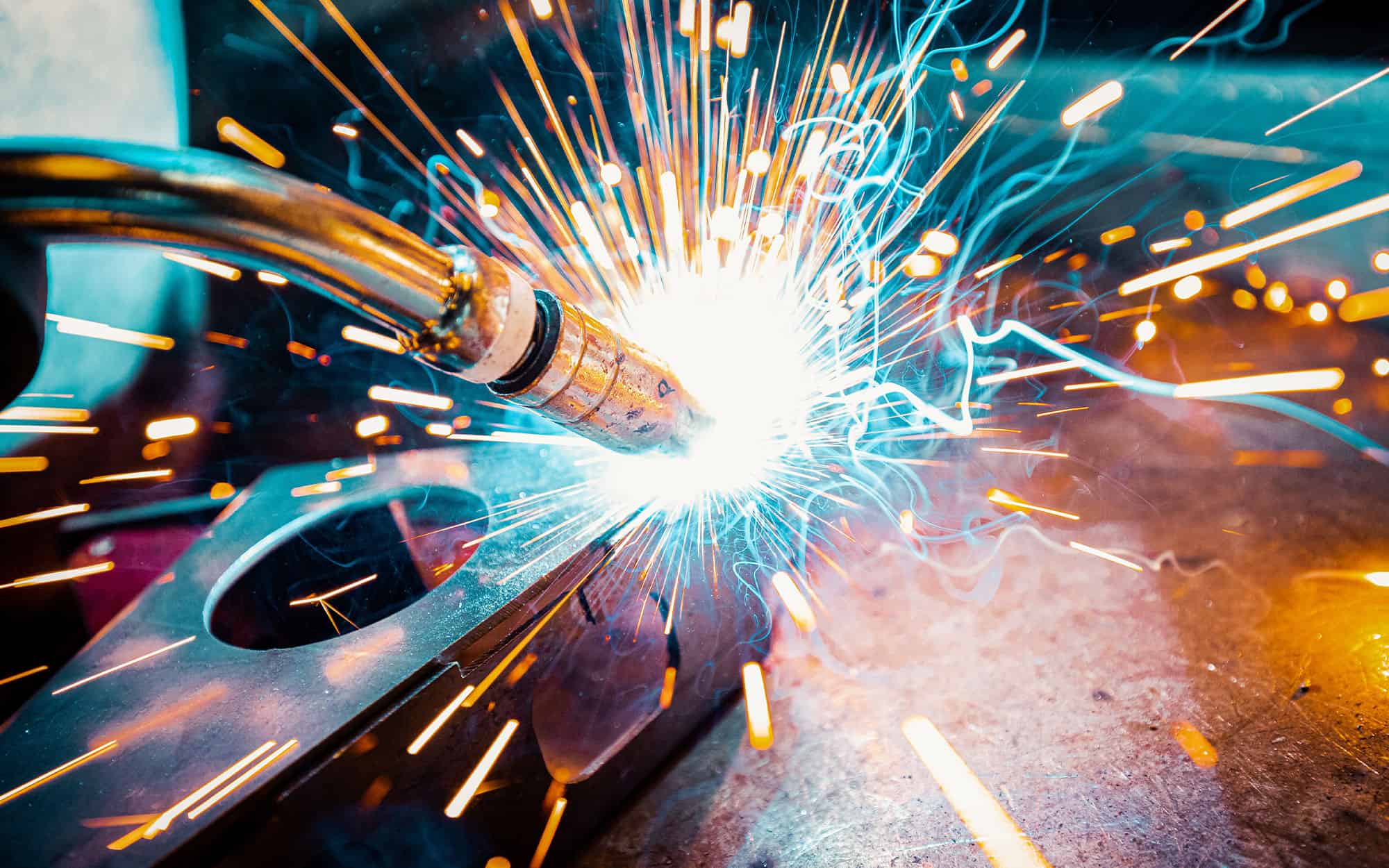 Welding-with-very-colorful-sparks