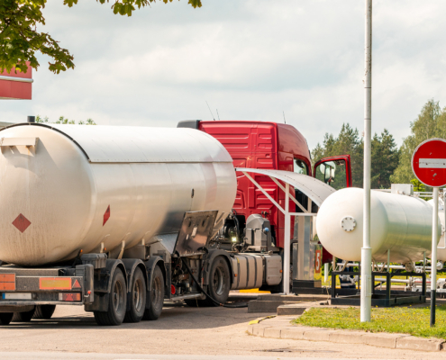 Bulk propane tanks on back of trucks